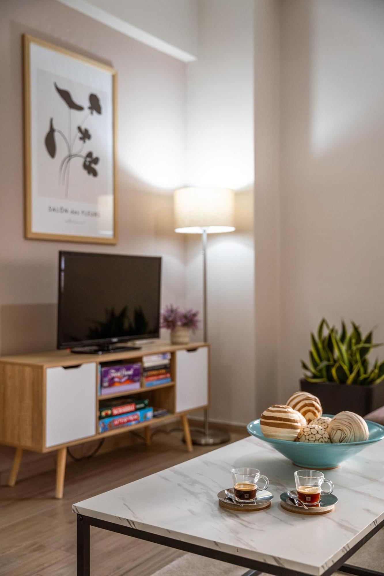 Lilium Luxury Apartment Igoumenitsa Exteriör bild
